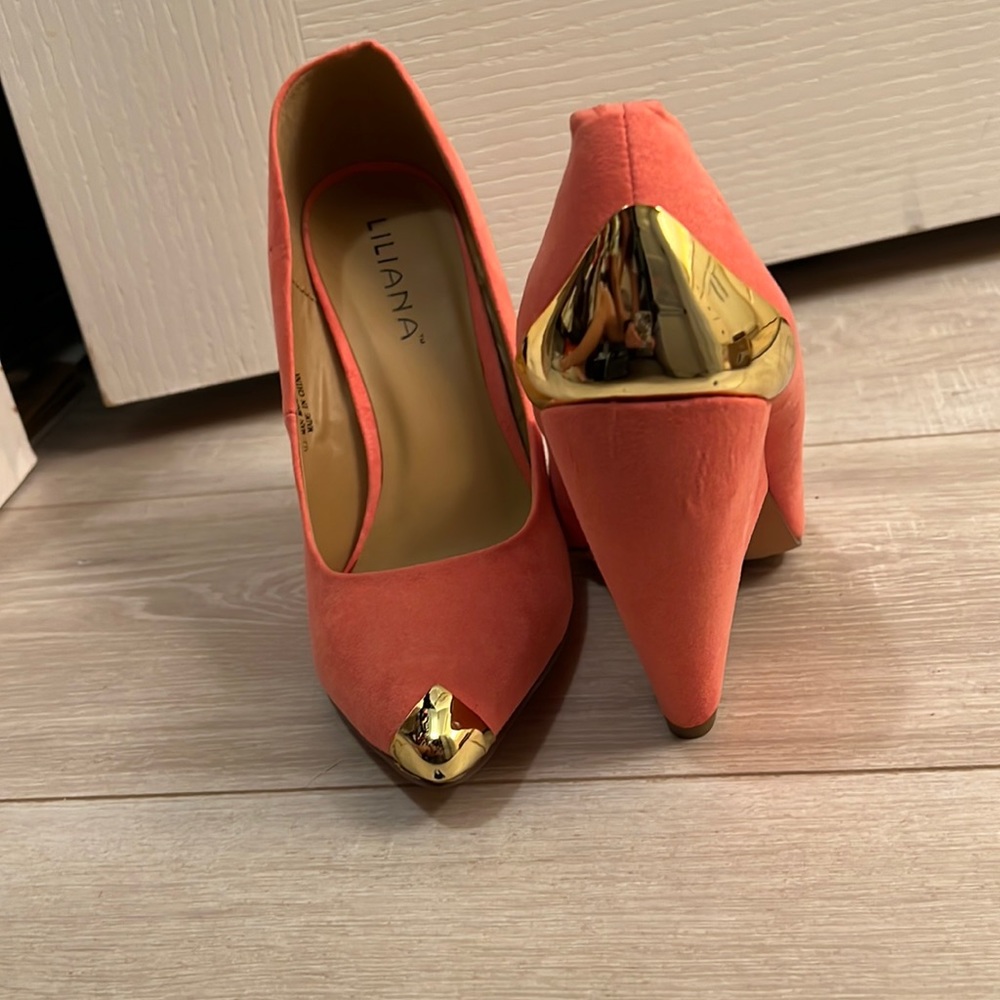 Liliana Pink Wedge Heel shoes, size 9, New